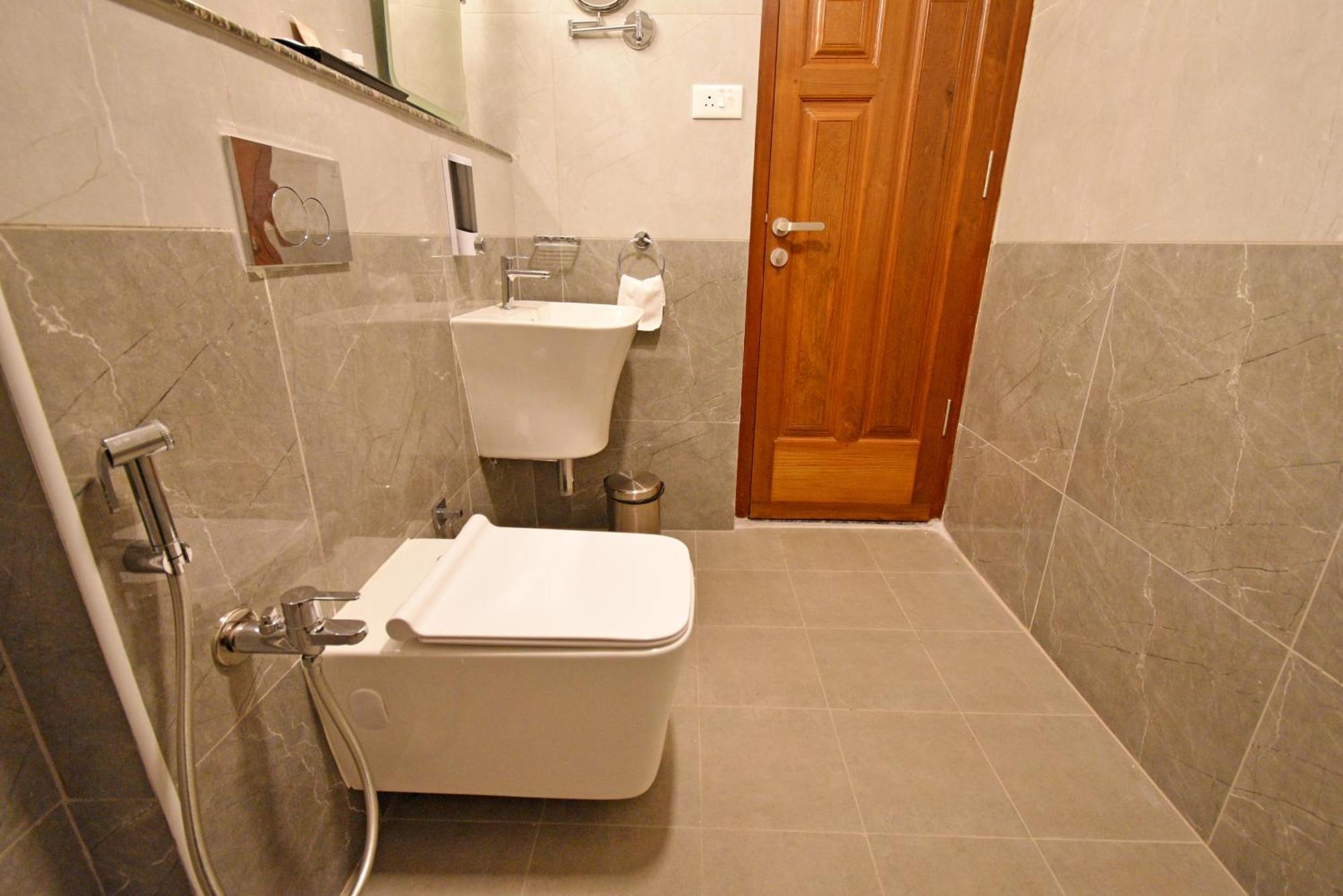 פונדיצ'רי Le Colonial Suites מראה חיצוני תמונה