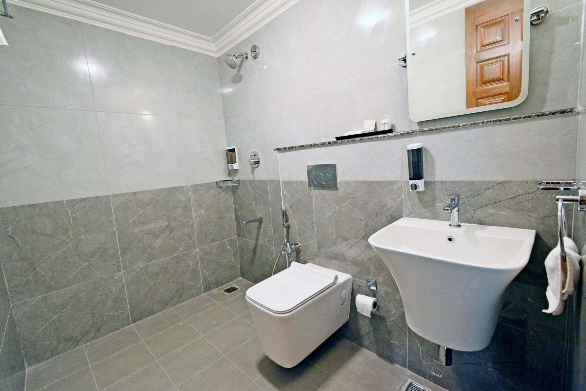 פונדיצ'רי Le Colonial Suites מראה חיצוני תמונה
